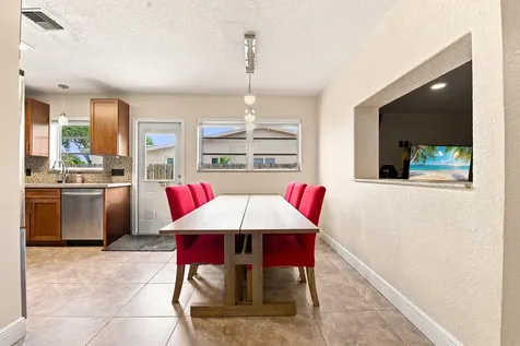 4930 SW 90th Way Cooper City FL 33328