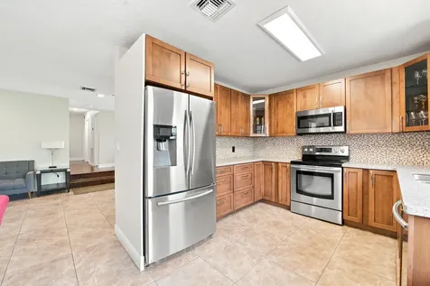 4930 SW 90th Way Cooper City FL 33328