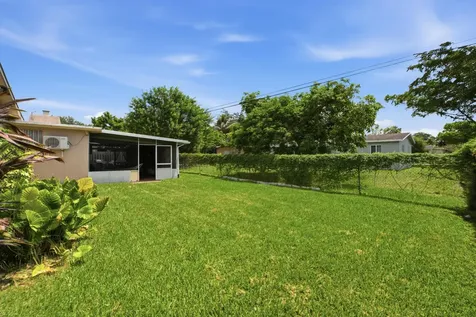 4930 SW 90th Way Cooper City FL 33328