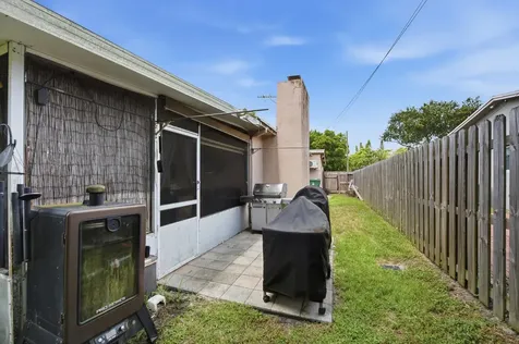 4930 SW 90th Way Cooper City FL 33328
