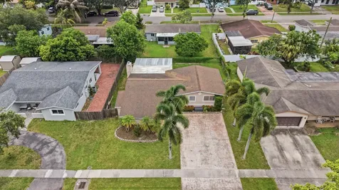 4930 SW 90th Way Cooper City FL 33328