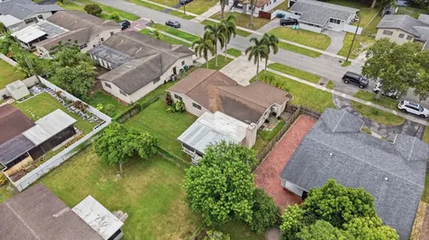 4930 SW 90th Way Cooper City FL 33328