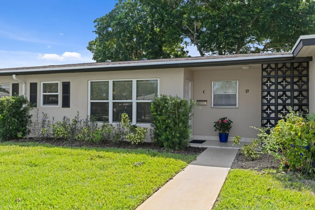 947 Circle Drive Delray Beach FL 33445