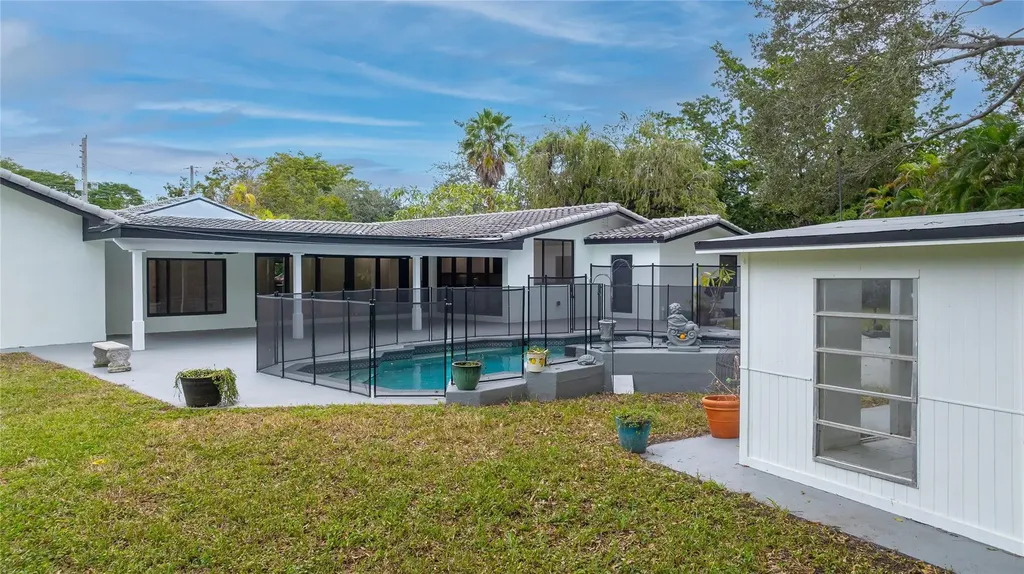 13401 SW 83rd Avenue Pinecrest FL 33156