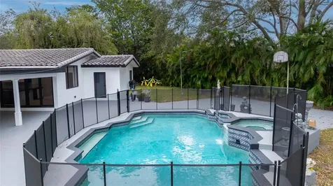 13401 SW 83rd Avenue Pinecrest FL 33156