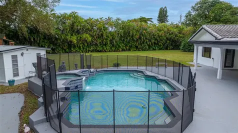 13401 SW 83rd Avenue Pinecrest FL 33156
