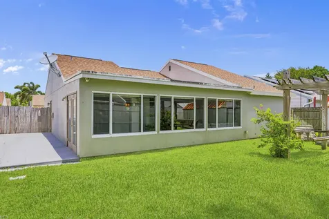 7779 Blairwood Circle N Lake Worth FL 33467