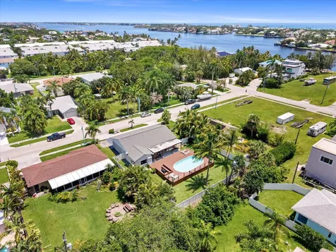 728 NE 9th Avenue Boynton Beach FL 33435