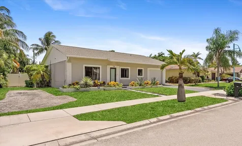 728 NE 9th Avenue Boynton Beach FL 33435