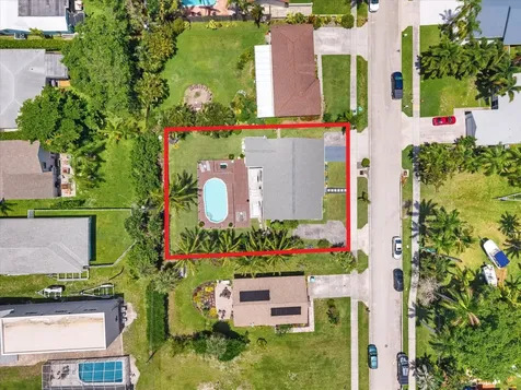 728 NE 9th Avenue Boynton Beach FL 33435