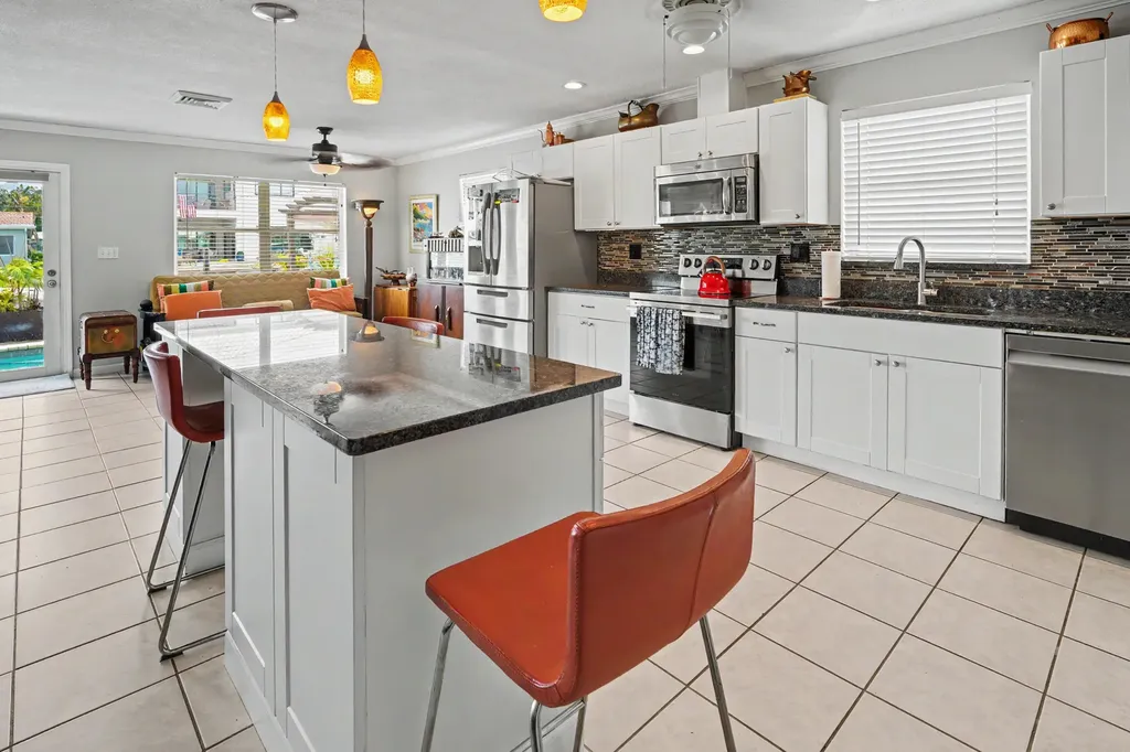 2712 SE 13th Court Pompano Beach FL 33062