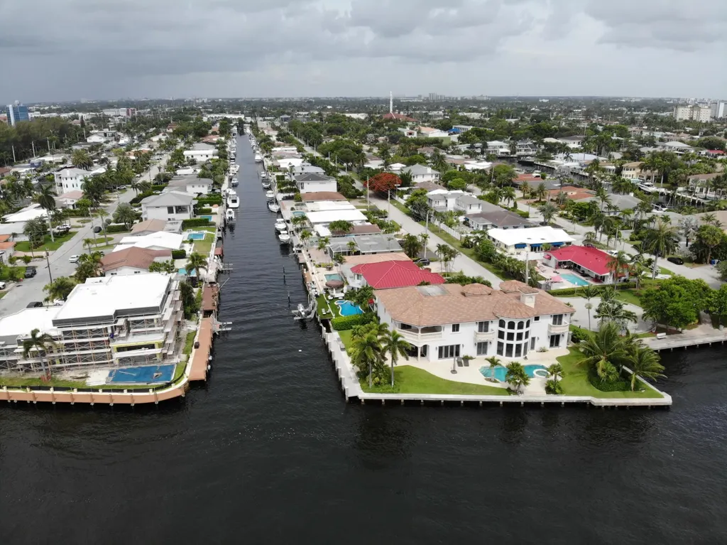 2712 SE 13th Court Pompano Beach FL 33062
