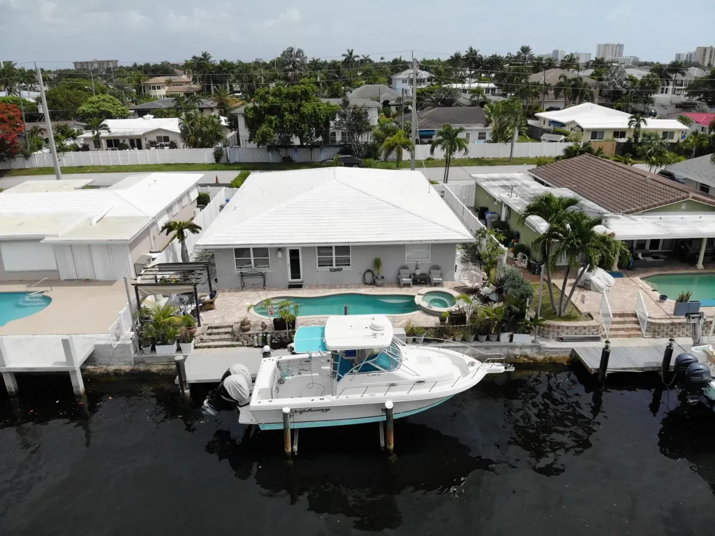 2712 SE 13th Court Pompano Beach FL 33062