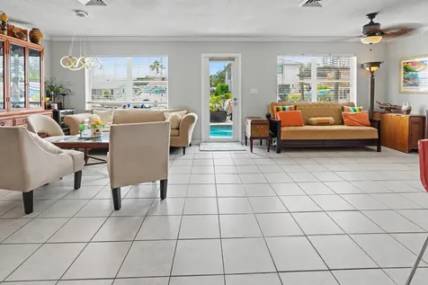 2712 SE 13th Court Pompano Beach FL 33062