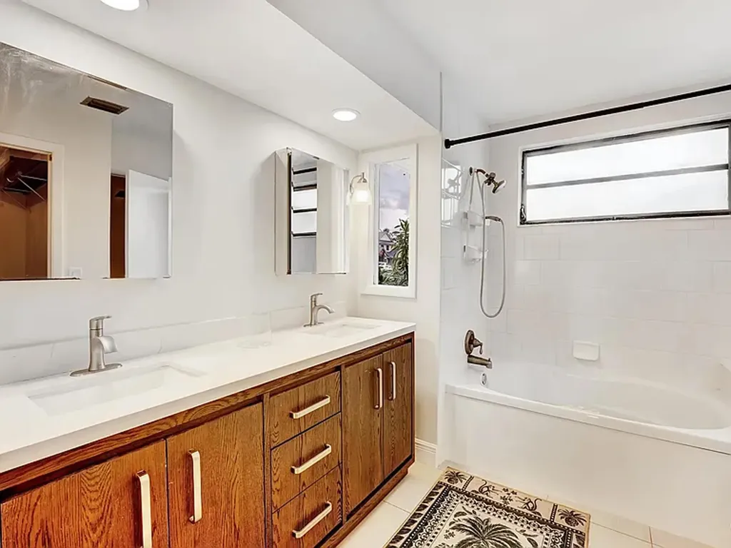 1113 Rainwood Circle W Palm Beach Gardens FL 33410