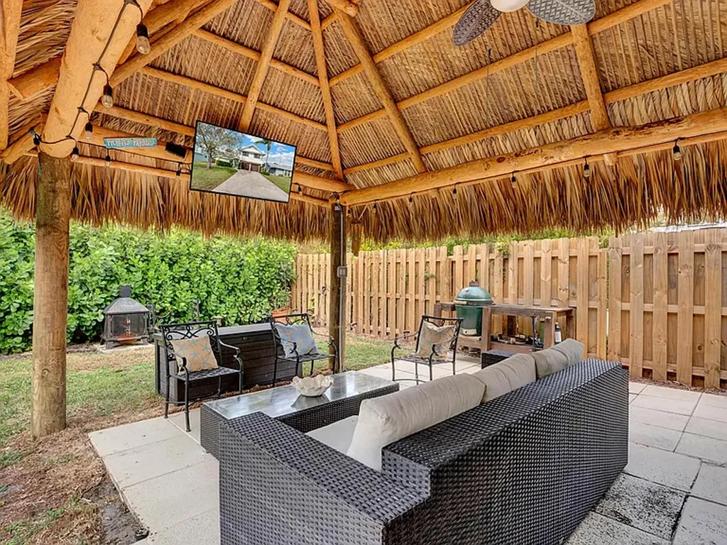 1113 Rainwood Circle W Palm Beach Gardens FL 33410