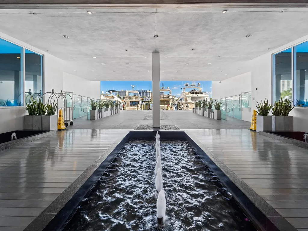 400 Sunny Isle Boulevard Sunny Isles Beach FL 33160