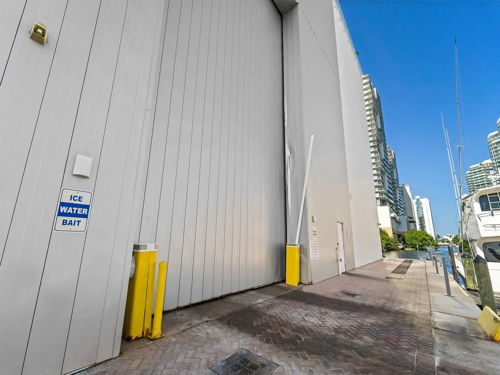 400 Sunny Isle Boulevard Sunny Isles Beach FL 33160