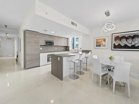 400 Sunny Isle Boulevard Sunny Isles Beach FL 33160
