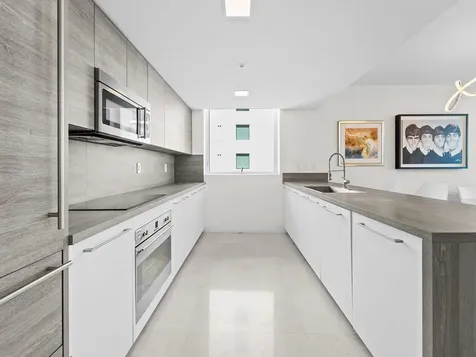 400 Sunny Isle Boulevard Sunny Isles Beach FL 33160