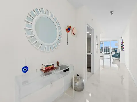 400 Sunny Isle Boulevard Sunny Isles Beach FL 33160