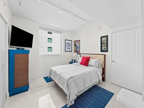 400 Sunny Isle Boulevard Sunny Isles Beach FL 33160