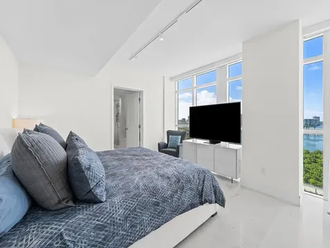 400 Sunny Isle Boulevard Sunny Isles Beach FL 33160