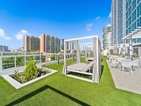 400 Sunny Isle Boulevard Sunny Isles Beach FL 33160