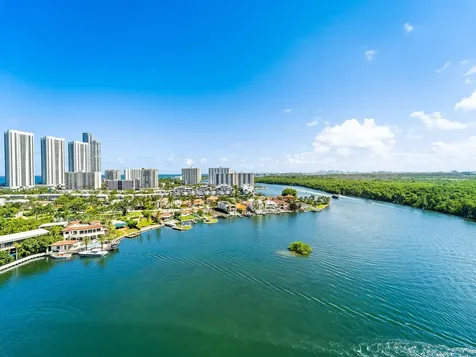 400 Sunny Isle Boulevard Sunny Isles Beach FL 33160