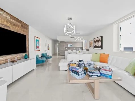 400 Sunny Isle Boulevard Sunny Isles Beach FL 33160