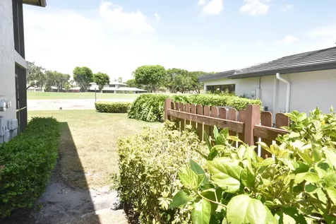 2 Southport Lane Boynton Beach FL 33436