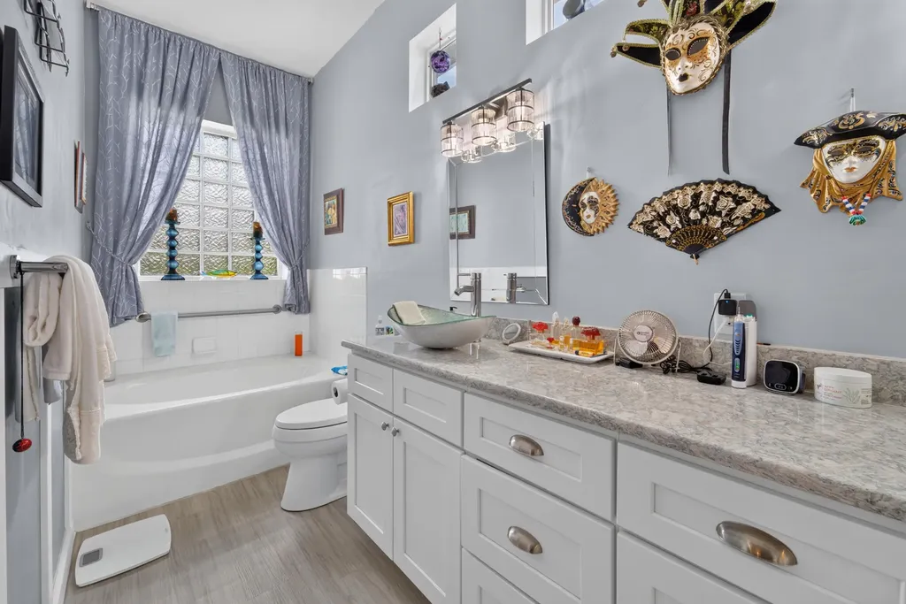 573 NW Montevina Drive Port St Lucie FL 34986