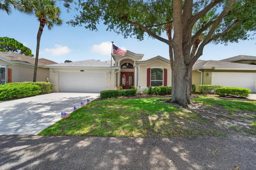 573 NW Montevina Drive Port St Lucie FL 34986
