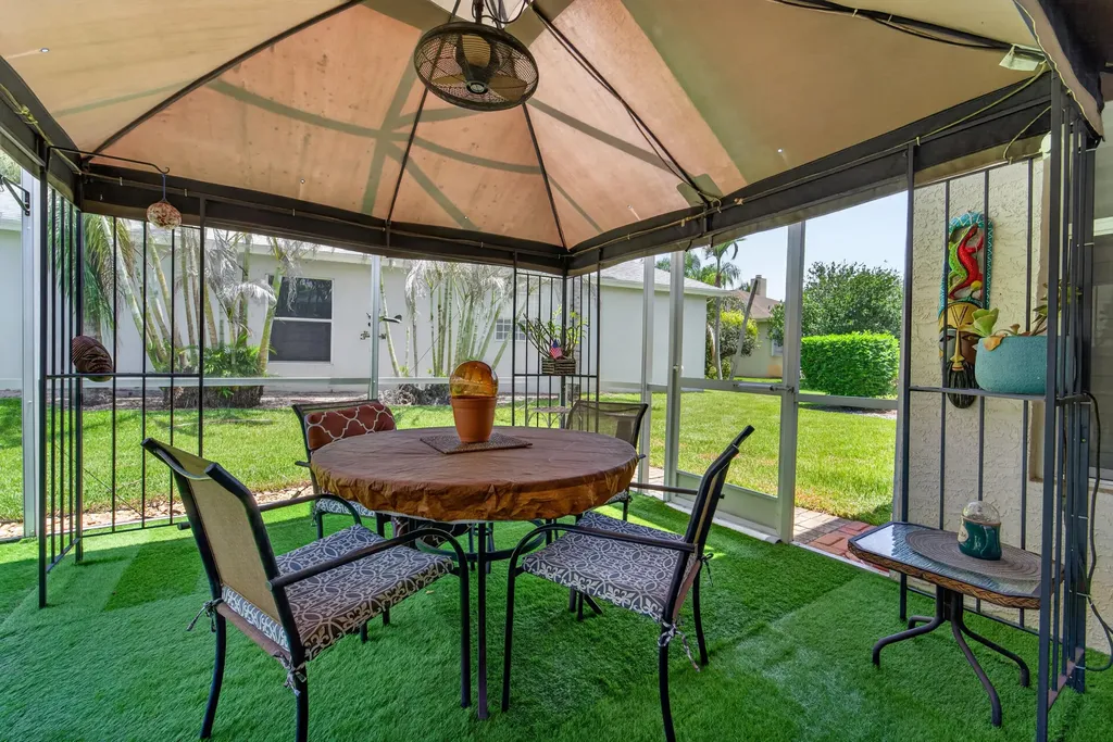 573 NW Montevina Drive Port St Lucie FL 34986