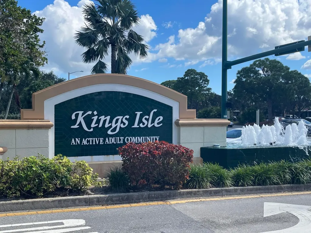 573 NW Montevina Drive Port St Lucie FL 34986