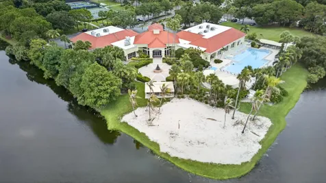 573 NW Montevina Drive Port St Lucie FL 34986