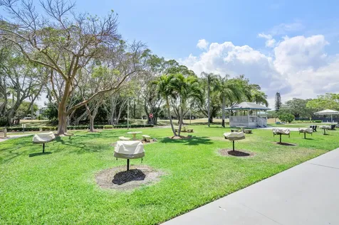 317 Tilford O Deerfield Beach FL 33442
