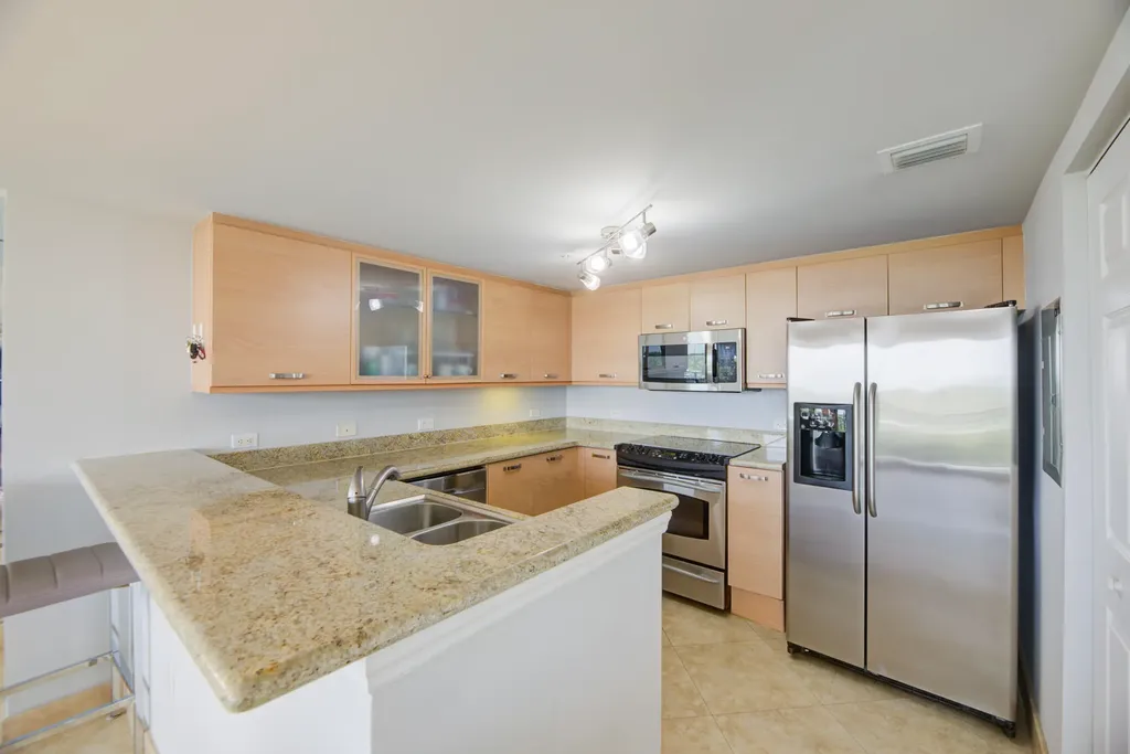 2001 N Ocean Boulevard Fort Lauderdale FL 33305