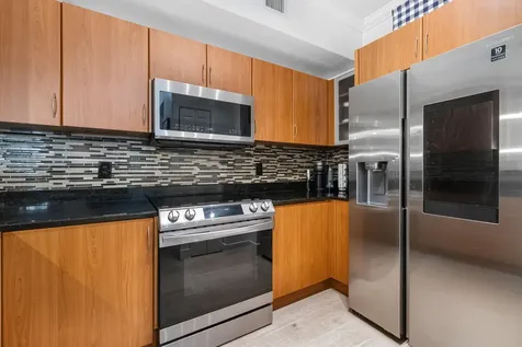 806 E Windward Way Lantana FL 33462