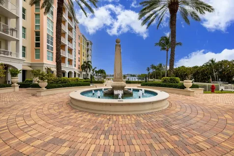 806 E Windward Way Lantana FL 33462