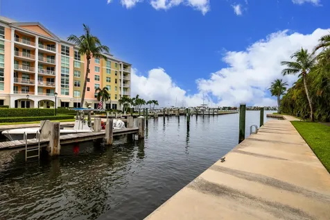 806 E Windward Way Lantana FL 33462
