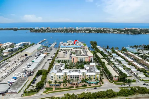 806 E Windward Way Lantana FL 33462