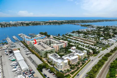 806 E Windward Way Lantana FL 33462