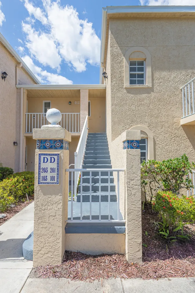 1635 SE Green Acres Port St Lucie FL 34952