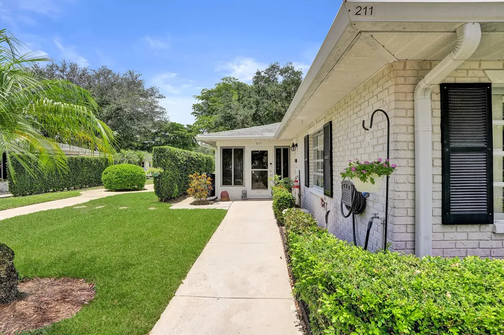 10127 41st Terrace S Boynton Beach FL 33436