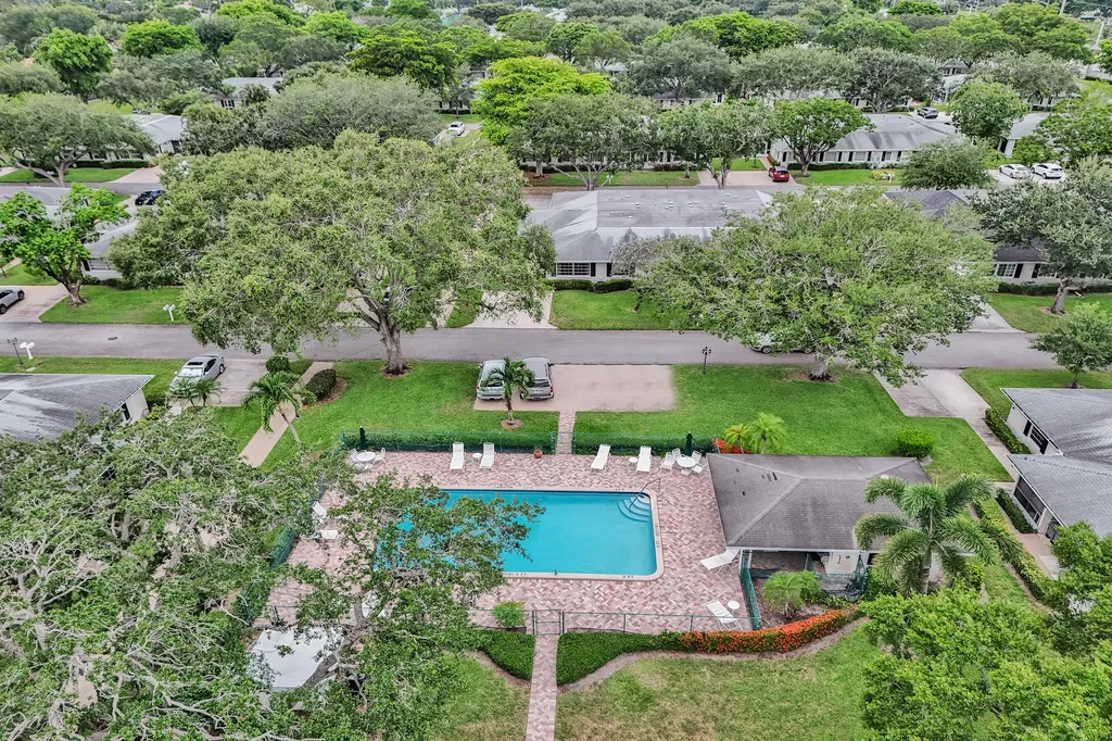 10127 41st Terrace S Boynton Beach FL 33436