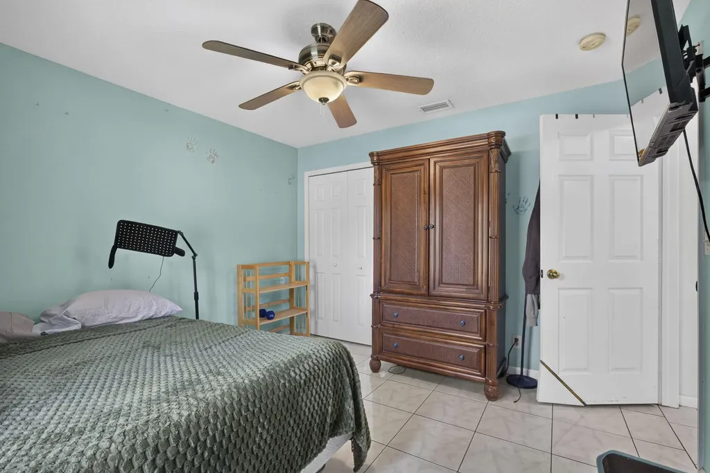 14883 60th Court N The Acreage FL 33470
