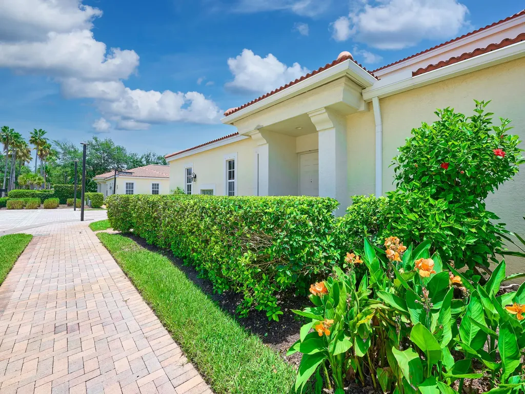 530 Commons Drive Palm Beach Gardens FL 33418