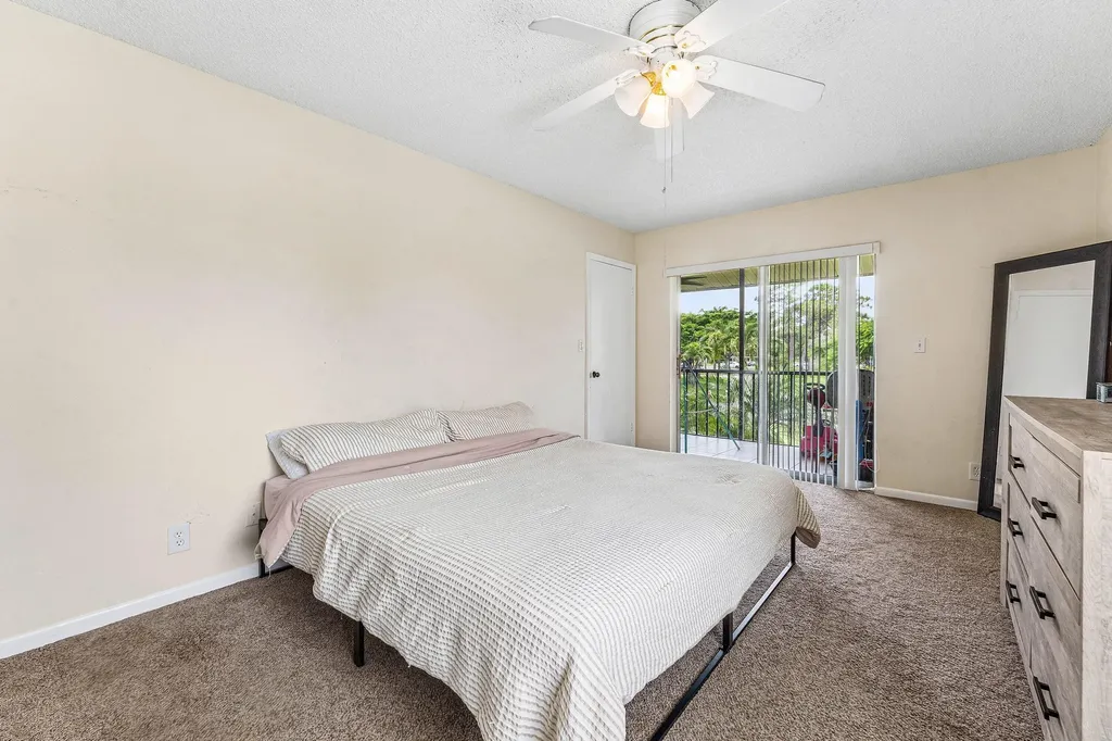 6527 Chasewood Drive Jupiter FL 33458