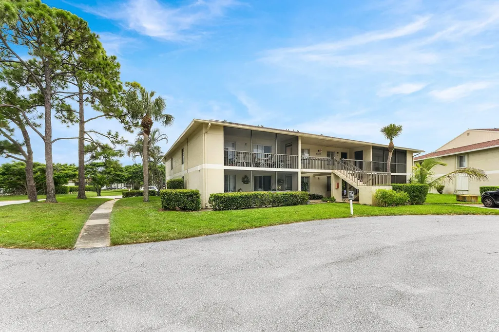 6527 Chasewood Drive Jupiter FL 33458